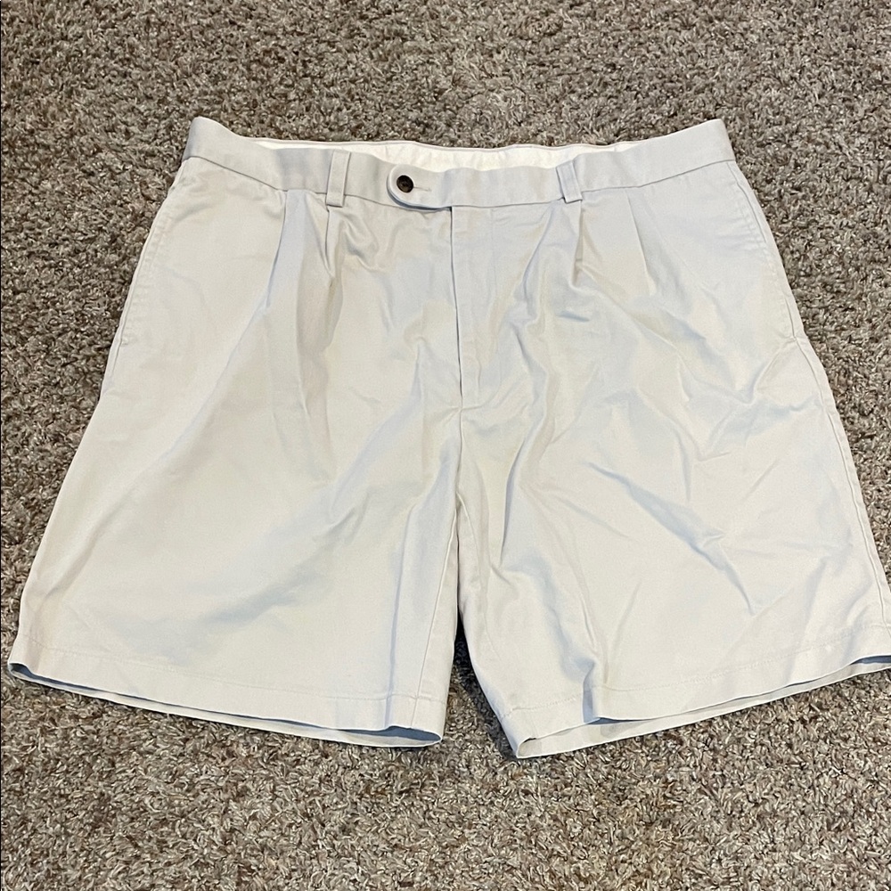 Joseph & Feiss Light Gray Flat Front Shorts